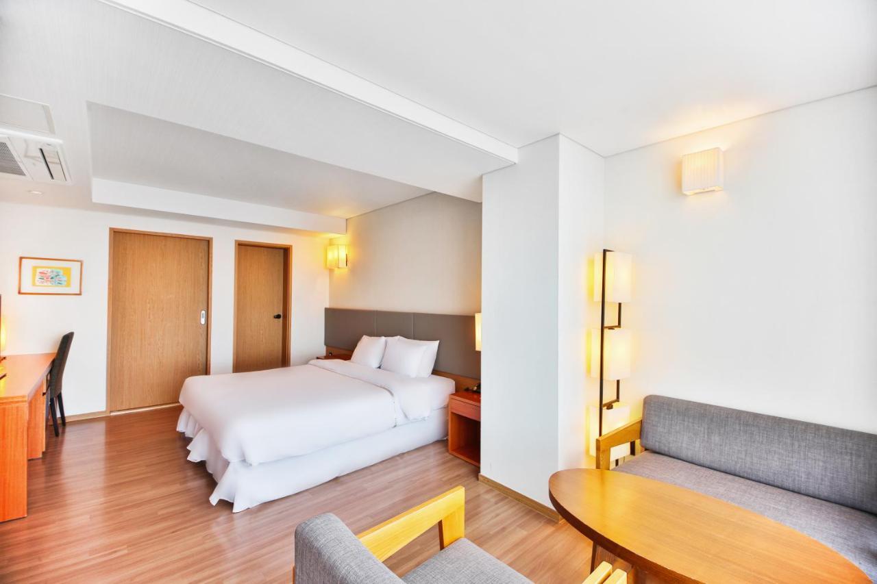 Bareve Hotel Seogwipo Exterior photo