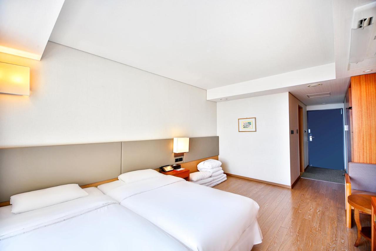 Bareve Hotel Seogwipo Exterior photo