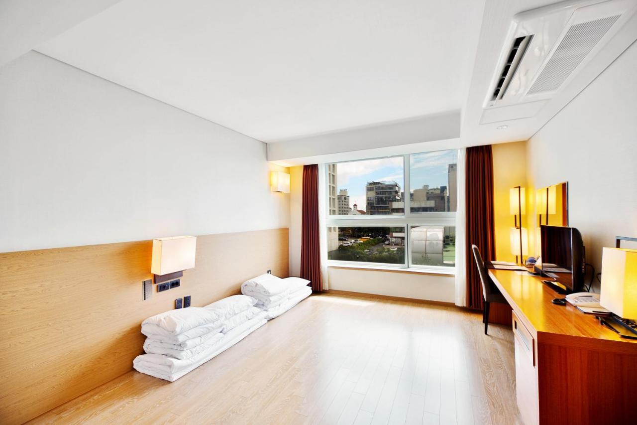 Bareve Hotel Seogwipo Exterior photo