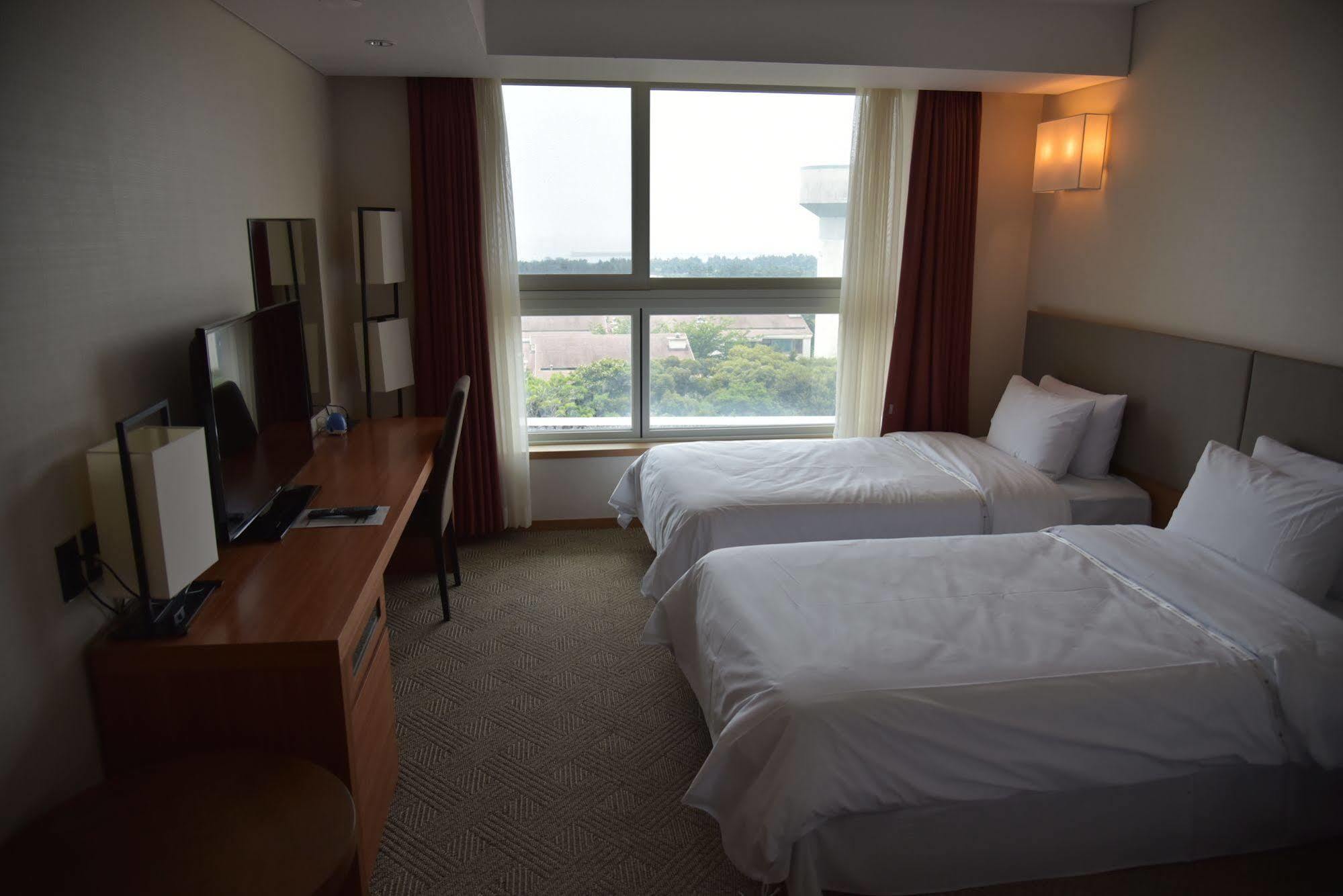 Bareve Hotel Seogwipo Exterior photo