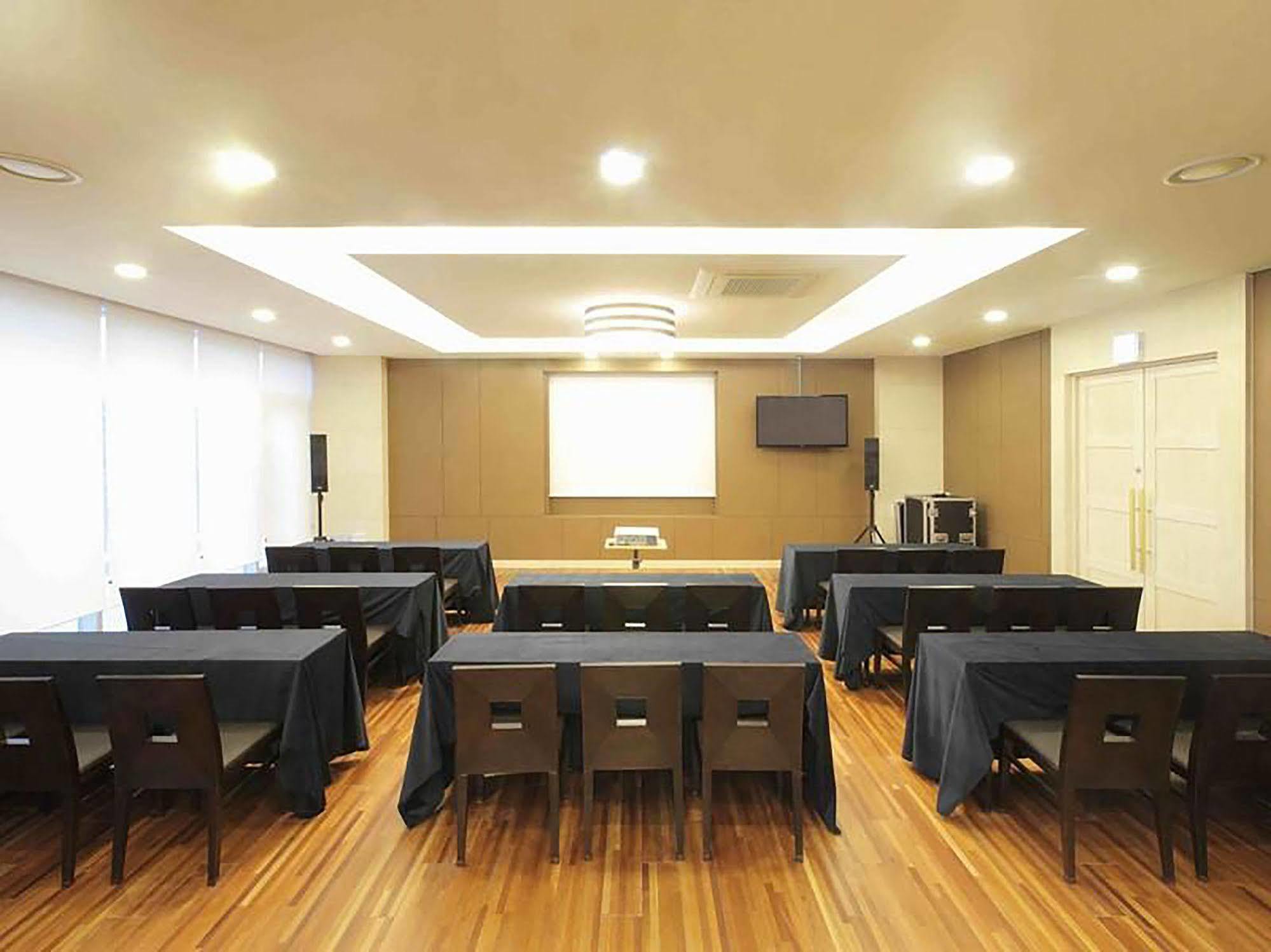 Bareve Hotel Seogwipo Exterior photo